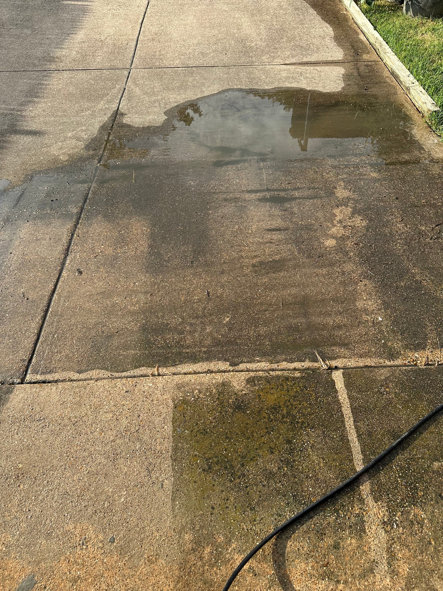 Concrete Pressure Washing (Driveways & Sidewalks)